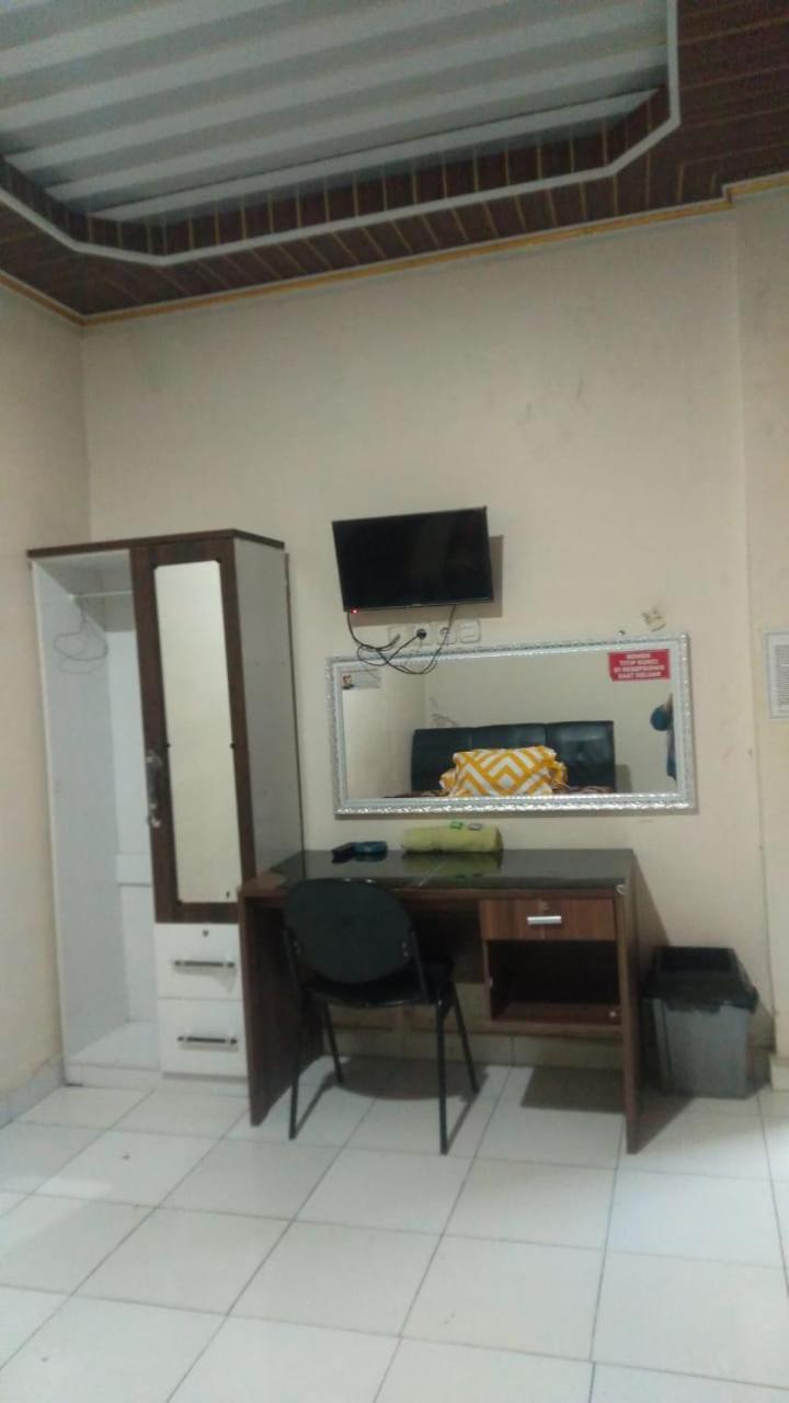 Wisma Reza Palopo Motel ภายนอก รูปภาพ